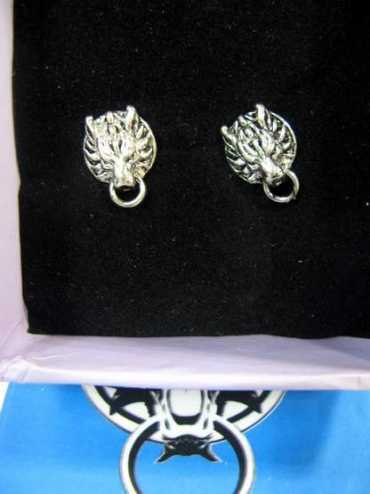 FINAL FANTASY PENDIENTES CLOUDY WOLF FINAL FANTASY PENDIENTES CLOUDY WOLF