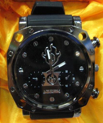 BLEACH RELOJ PULSERA NEGRO CON LOGO