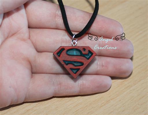 ANGEL CREATIONS COLGANTE LOGO SUPERMAN ANGEL CREATIONS COLGANTE LOGO SUPERMAN