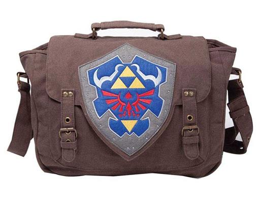 THE LEGEND OF ZELDA BANDOLERA HYLIAN SHIELD THE LEGEND OF ZELDA BANDOLERA HYLIAN SHIELD